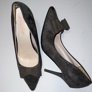 Gray Heels